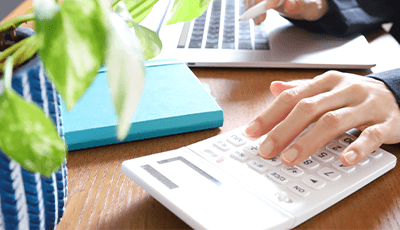 運用コストの見積もりと最適化